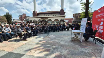 Düzce’nin kalbinde sağlık seferberliği: Akademik bilgi cami meydanına indi