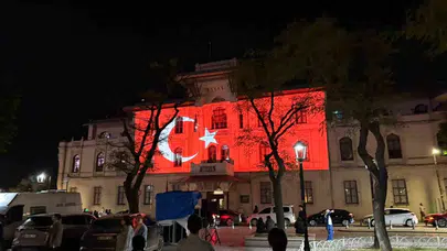 Tarihi Yarımada ışıklarla şenlendi: İstanbul’un fethine görsel şölenli kutlama
