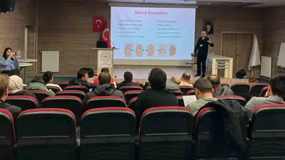 Sağlıkta koruyucu önlemler seferberliği: Göç İdaresi personeline kapsamlı eğitim