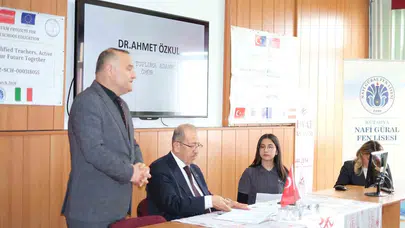 Kütahya’nın gururu sağlık dünyasına ışık tuttu: Yarım asra yaklaşan birikimini gençlerle paylaştı