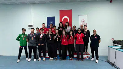 Hedef 12'den vuruldu: Genç yetenekler atıcılıkta madalyaları topladı