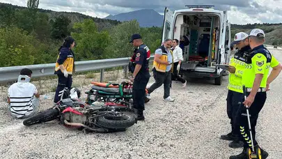 Gölpazarı yolunda motosiklet dehşeti: Sürücü kontrolü kaybetti, hastanelik oldu