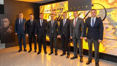 İzmir Adliyesi’nde dev zirve: Yargıda dijitalleşme ve yeni projeler masaya yatırıldı