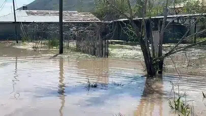 Kağızman’da kabus dolu saatler: Baraj taştı, köy sular altında kaldı