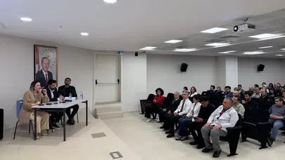 Erzincan’da sağlık ordusuna kritik bilgilendirme: Hukuki süreçler masaya yatırıldı