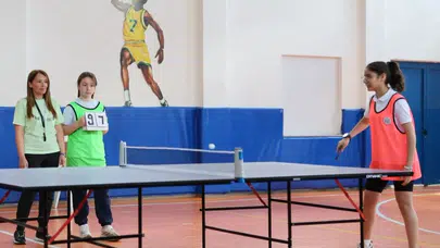 Marmaris’te raketler bağımsız bir gelecek için sallanıyor: 21 okulda büyük heyecan