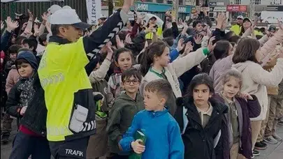 Küçük sürücüler direksiyon başında: Erzincan'da trafik bilinci oyunla aşılandı