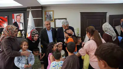 Kâhta’da bayram coşkusu: Başkan Hallaç birlik mesajı verdi
