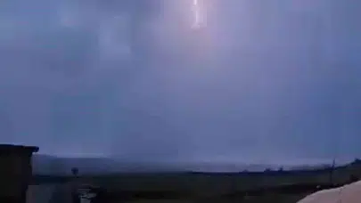 Çermik'te kabus dolu gece: Sağanak tarımı vurdu, gökyüzü aydınlandı