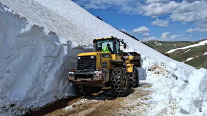 Zirvedeki beyaz örtü kalkıyor: Trabzon’da yayla yolları için seferberlik ilan edildi