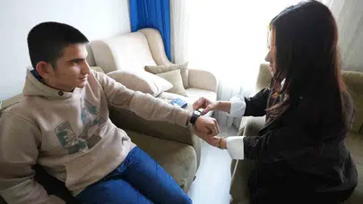 Denizli'de kaybolma korkusuna teknolojik çözüm: Ailelerin gözü artık arkada kalmayacak