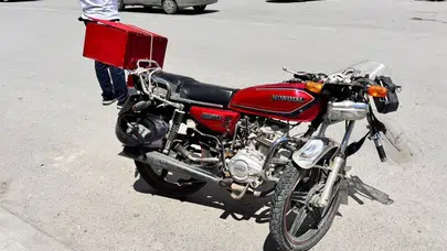 Tavşanlı’da kavşak kazası: Motosiklet sürücüsü hastanelik oldu