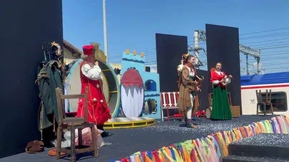 Rayların üzerinde yükselen sanat: Vagon Sahne Yozgat’ta coşkuyu zirveye taşıdı