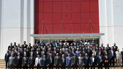 Sadece sözle değil yaşamla örnek olun: Denizli’de 35 din görevlisi mezun oldu