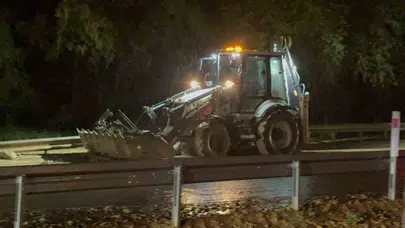 Tokat'ta kabus dolu saatler: Sağanak yağış ulaşımı felç etti