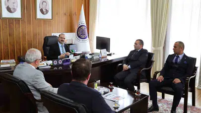 İlaçta dışa bağımlılığı bitirecek dev iş birliği: Üniversite ve sanayi güçlerini birleştiriyor