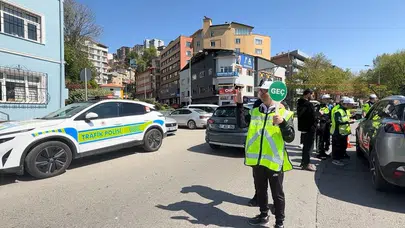 Zonguldak’ta trafik polisleri şaşkın: Direksiyonda değil, denetimde onlar var