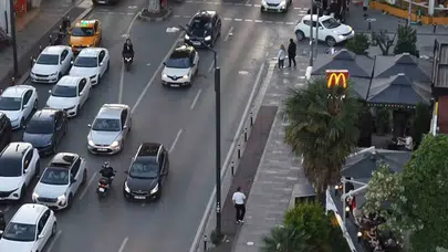 Caddebostan'da nefes kesen kovalamaca: Dron kamerası her anı kaydetti