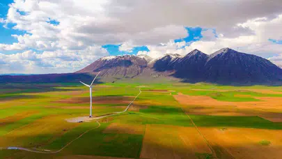 Bitlis’in saklı cenneti havadan görüntülendi: Rahva Ovası baharın gelişiyle renk cümbüşüne döndü