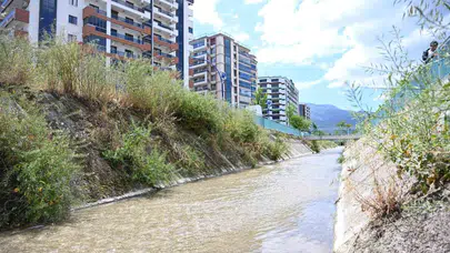Manisa’da sel kabusuna karşı dev operasyon: 8 kilometrelik hatta hummalı çalışma