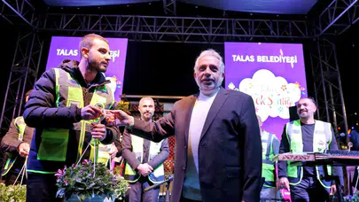 Talas’ta bahar coşkusu: Belediye personeli sahneye çıktı, Millet Bahçesi türkülerle yankılandı