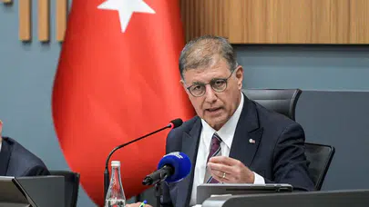 Başkan Tugay’dan Ankara’ya sert tepki: İzmir’in önündeki engelleri kaldırın