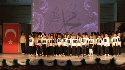 Erzincan’da manevi iklim: Gençler Hz. Muhammed’in izinde buluştu