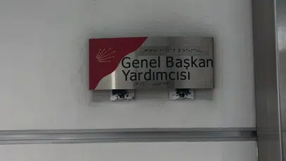 CHP Genel Merkezi’nde gergin gece: Tahliyenin ardından hasar tespitine geçildi