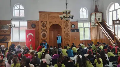 Sinop’ta camiler çocuk sesleriyle yankılandı: 200 öğrenci manevi çatıda buluştu
