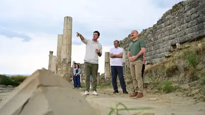 Aydın’ın tarihine yakın markaj: Vali Varol rotayı Magnesia’ya çevirdi
