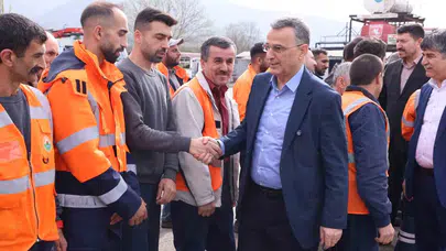 İlkadım'da bayram bereketi erken geldi: Belediye çalışanlarının yüzü güldü