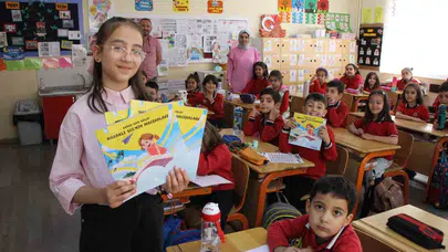 4 yaşında okumayı söktü, 11 yaşında ilk kitabını imzaladı: Küçük yazarın hayal dünyası sınır tanımıyor