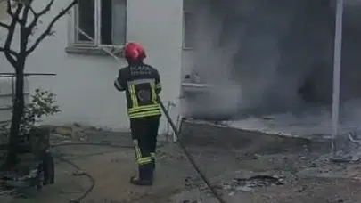 Elazığ’da korku dolu anlar: Müstakil ev alevlere teslim oldu