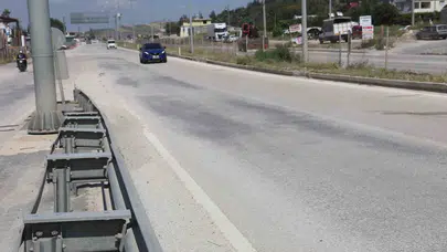 Hatay'da gece yarısı şaşkınlık veren anlar: 200 koyunluk sürü üst geçidi istila etti