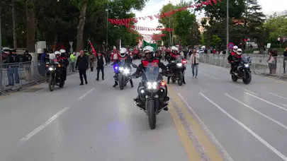 Malatya sokakları 19 Mayıs coşkusuyla aydınlandı: Fener alayında birlik mesajı