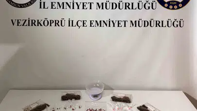 Samsun’da zehir tacirlerine geçit yok: Evinden adeta uyuşturucu deposu çıktı
