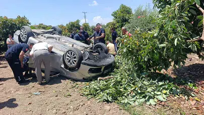 Manavgat’ta korku dolu anlar: Kontrolden çıkan otomobil bahçeye gömüldü