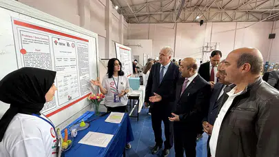 Genç beyinler projeleriyle büyüledi: Erzincan Lisesi’nde bilim rüzgarı esti