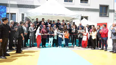 Geleceğin mühendisleri Kayseri’de yetişiyor: Teknoloji atölyesinde ilk ders zili çaldı
