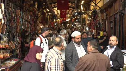 Gaziantep’te bayram bereketi: Tarihi çarşılarda adım atacak yer kalmadı