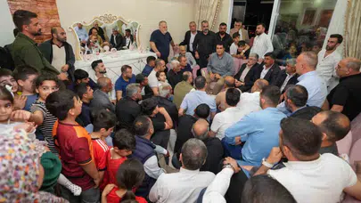 Sokak sokak gezdi, gönüllere dokundu: Umut Yılmaz’ın mahalle mesaisi büyük ilgi gördü