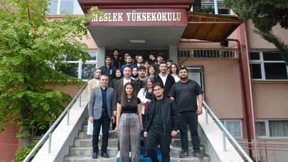 Geleceğin mühendisleri sanayi devleriyle bir araya geldi: Demir çelik sektörünün kapıları BŞEÜ’de aralandı