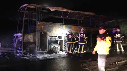Denizli’de otobüs faciası: Alev topuna dönen araçta 7 kişi can verdi