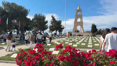 Bayram tatilini tarihin izinde geçirmek isteyenler akın etti: Gelibolu’da duygu dolu anlar