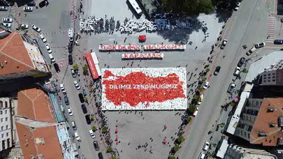 Dilin kalbi Karaman'da attı: Sokaklar atasözleriyle dile geldi