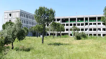 Eşi için eğitime dev yatırım: Salihli’de modern kampüs yükseliyor