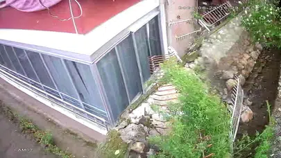 Amasya’da korku dolu anlar: Dev duvar büyük bir gürültüyle çöktü