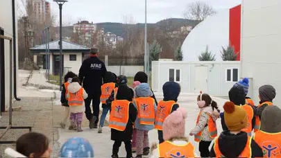 Kastamonu’da afetlere karşı seferberlik: Binlerce kişiye hayat kurtaran eğitimler verildi