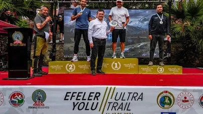 İzmir’in doğasında nefes kesen zirve mücadelesi: Efeler Yolu Ultra Trail’de kazananlar belli oldu