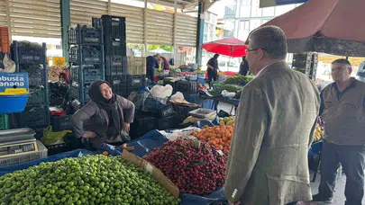 Saha mesaisine hız kesmeden devam eden Başkan Subaşıoğlu: Pazar yerleri şehrin kalbidir